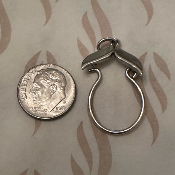 Vintage RETIRED James Avery Whale Tail Charm Holder Sterling Silver - Picture 5 of 5